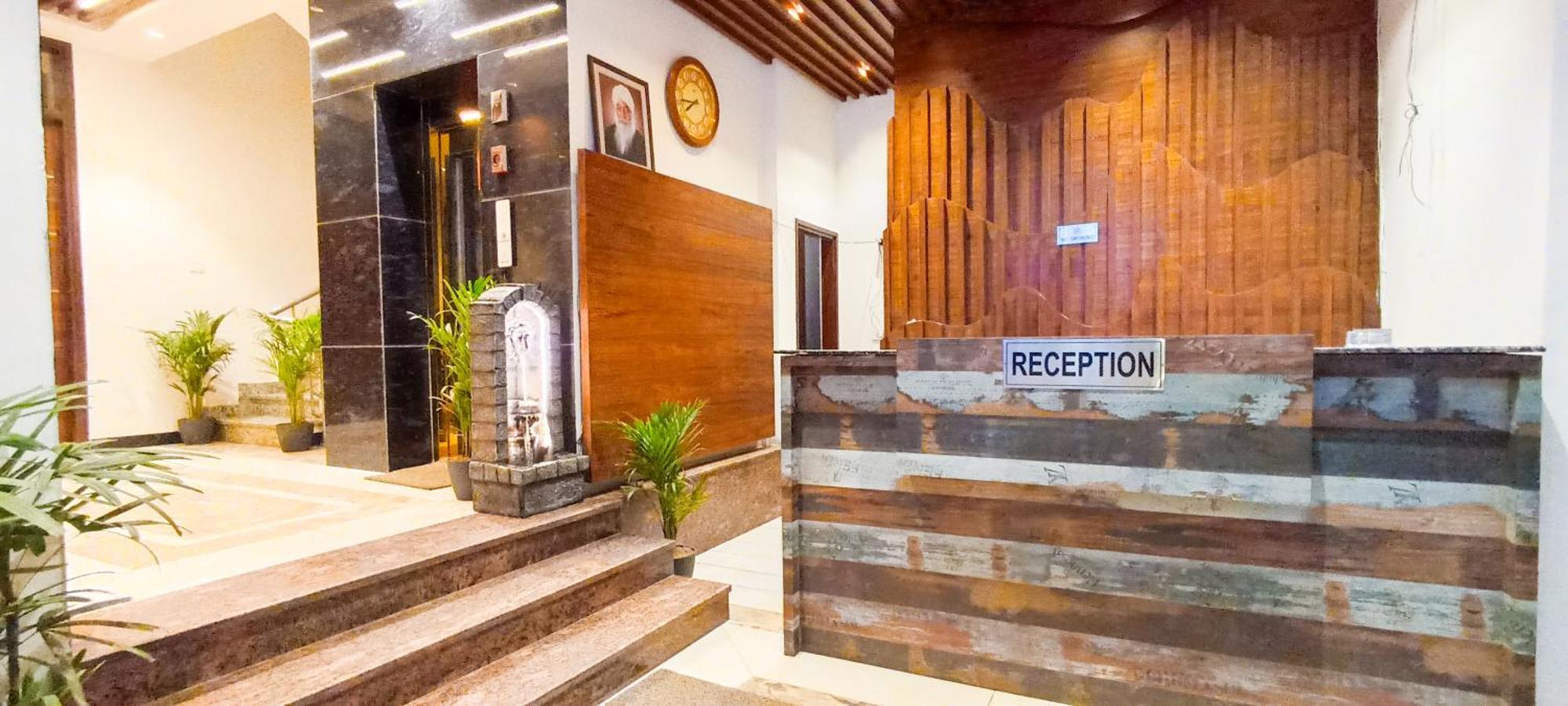 Hotel Lake View Chandīgarh Eksteriør billede